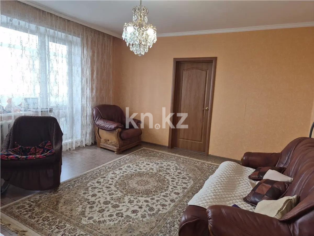 Продажа 4-комнатной квартиры, 80 м² в Караганде