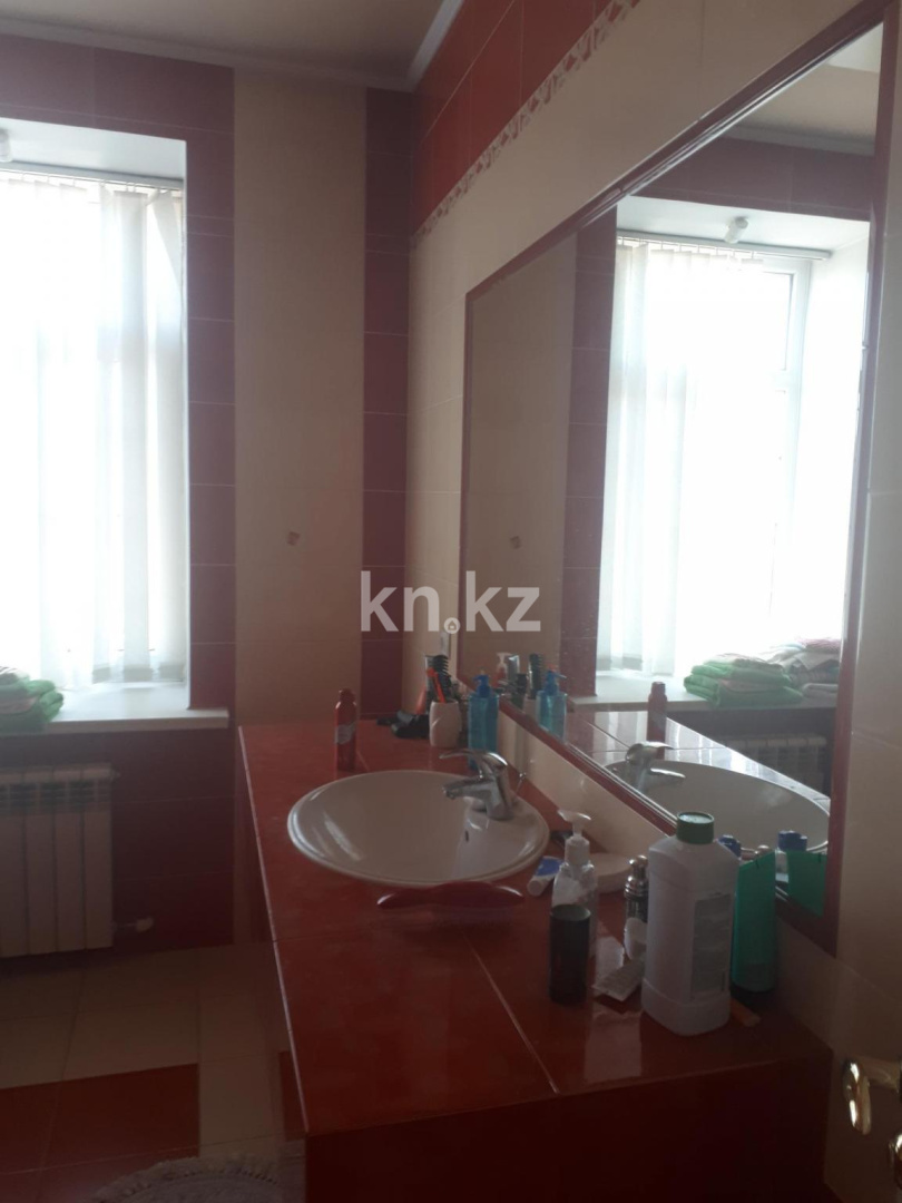 Продажа 6-комнатного дома, 371 м², ул. Ермекова, дом  91/2 в Караганде - фото 11