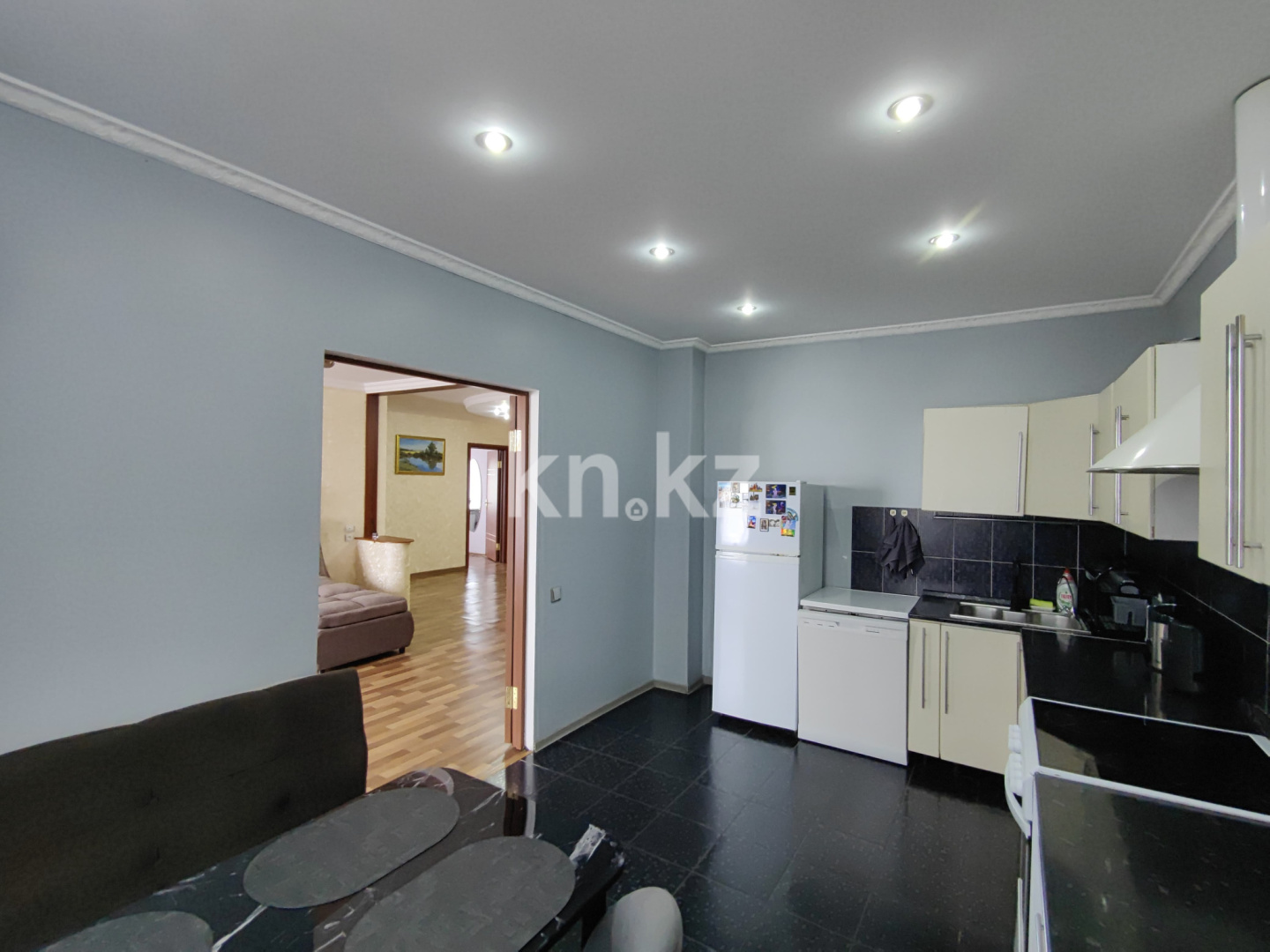 Продажа 4-комнатной квартиры, 122 м², пр. Республики, дом  40 в Караганде - фото 18