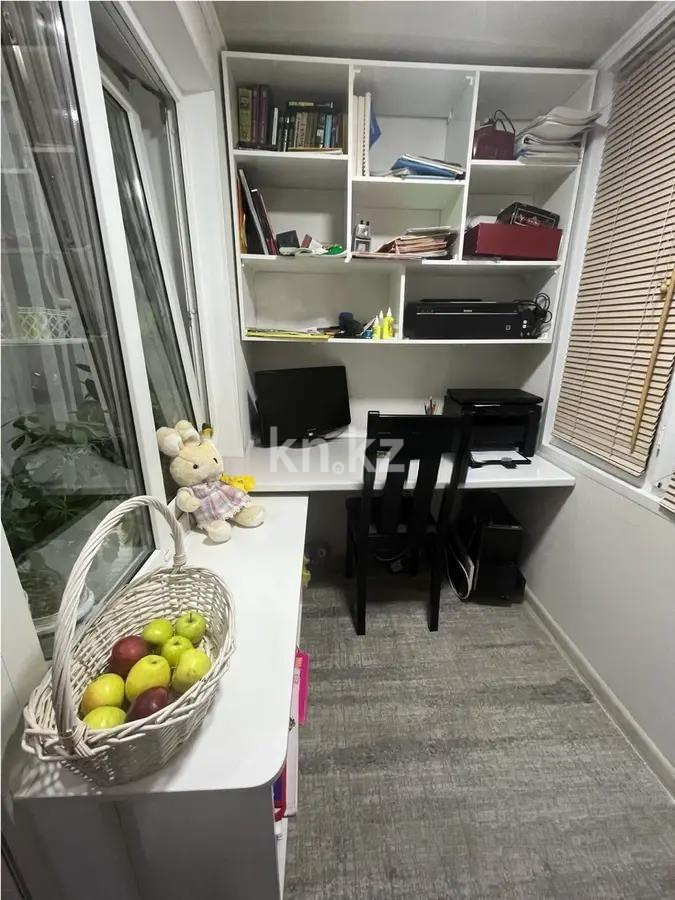 Продажа 3-комнатной квартиры, 63 м², мкр-н 4, дом  21 в Алматы - фото 4