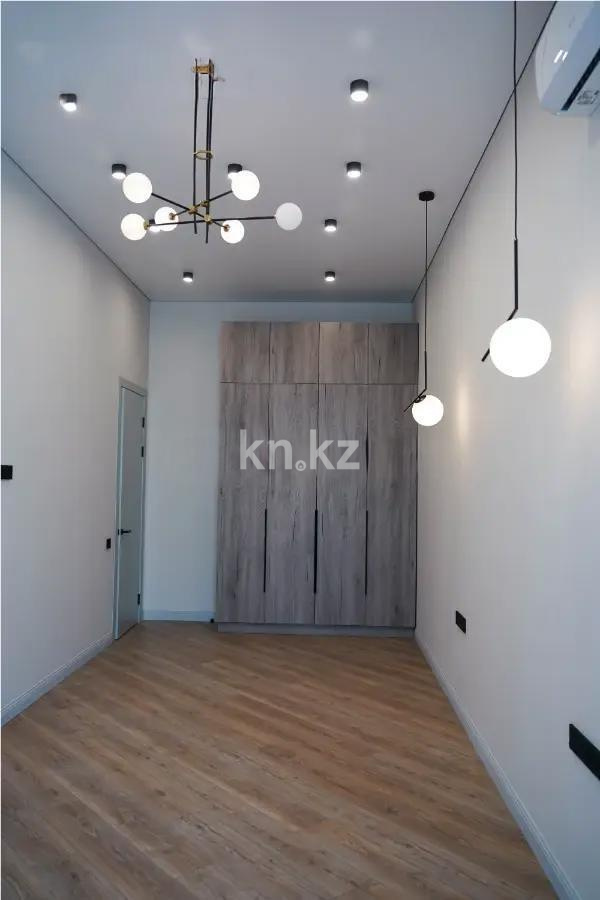 Продажа 3-комнатной квартиры, 118.6 м², ул. Жамакаева, дом  254/2д в Алматы - фото 4