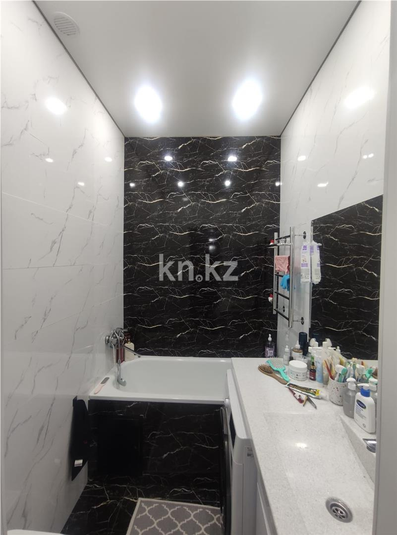 Продажа 3-комнатной квартиры, 80 м², ул. Ашимова в Караганде - фото 14