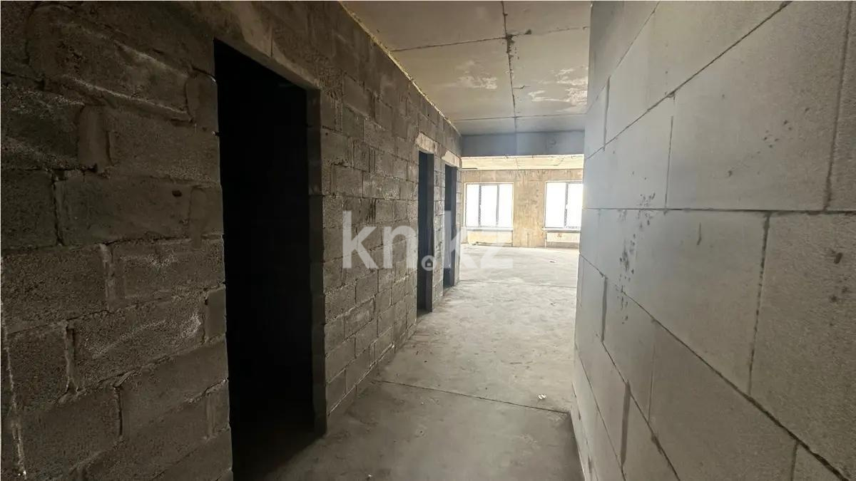 Продажа 3-комнатной квартиры, 84 м², ул. Ауэзова, дом  2/8 в Алматы - фото 4