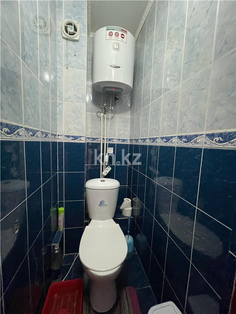 Продажа 3-комнатной квартиры, 63 м², ул. Гапеева в Караганде - фото 10