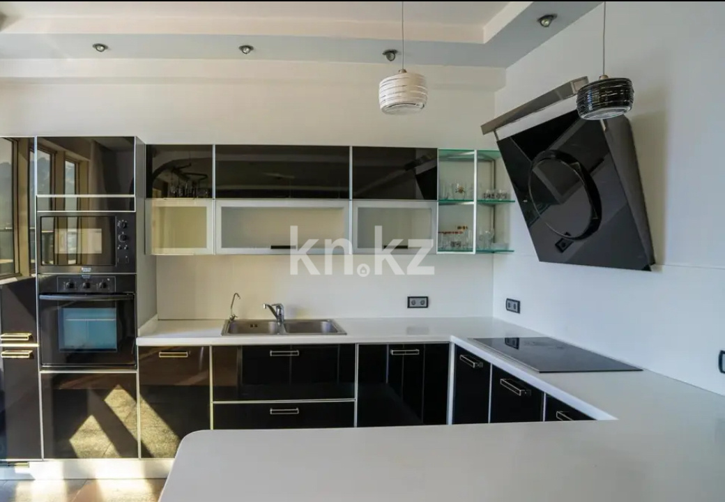 Продажа 4-комнатной квартиры, 150 м² в Алматы