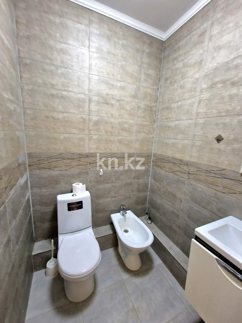 Аренда 2-комнатной квартиры, 75 м² в Алматы - фото 4