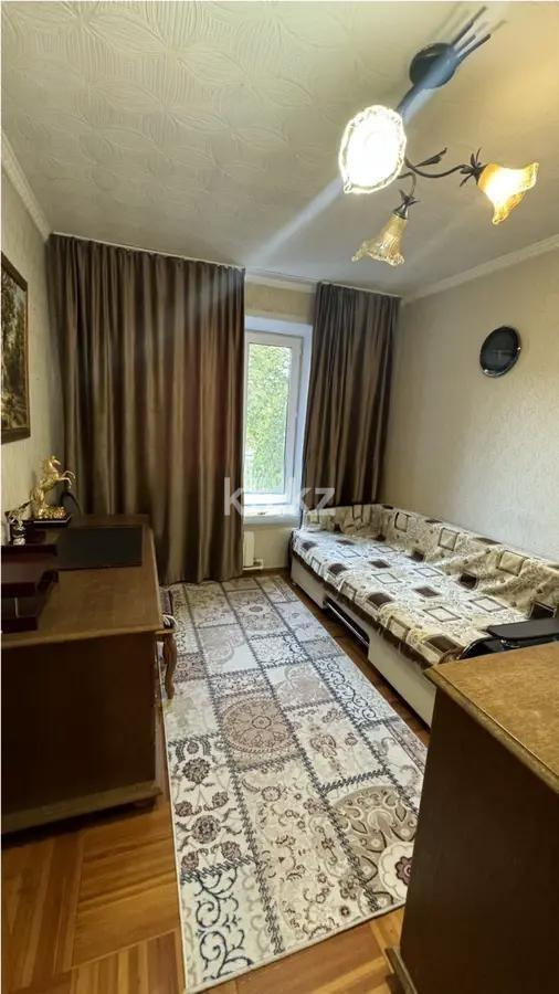 Продажа 4-комнатной квартиры, 79 м², ул. Дюсембекова, дом  67 в Караганде - фото 3