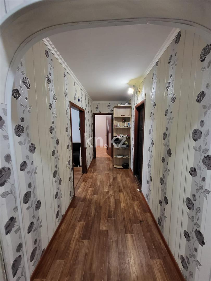 Продажа 2-комнатной квартиры, 53 м², ул. 9-й мкр. в Темиртау - фото 10