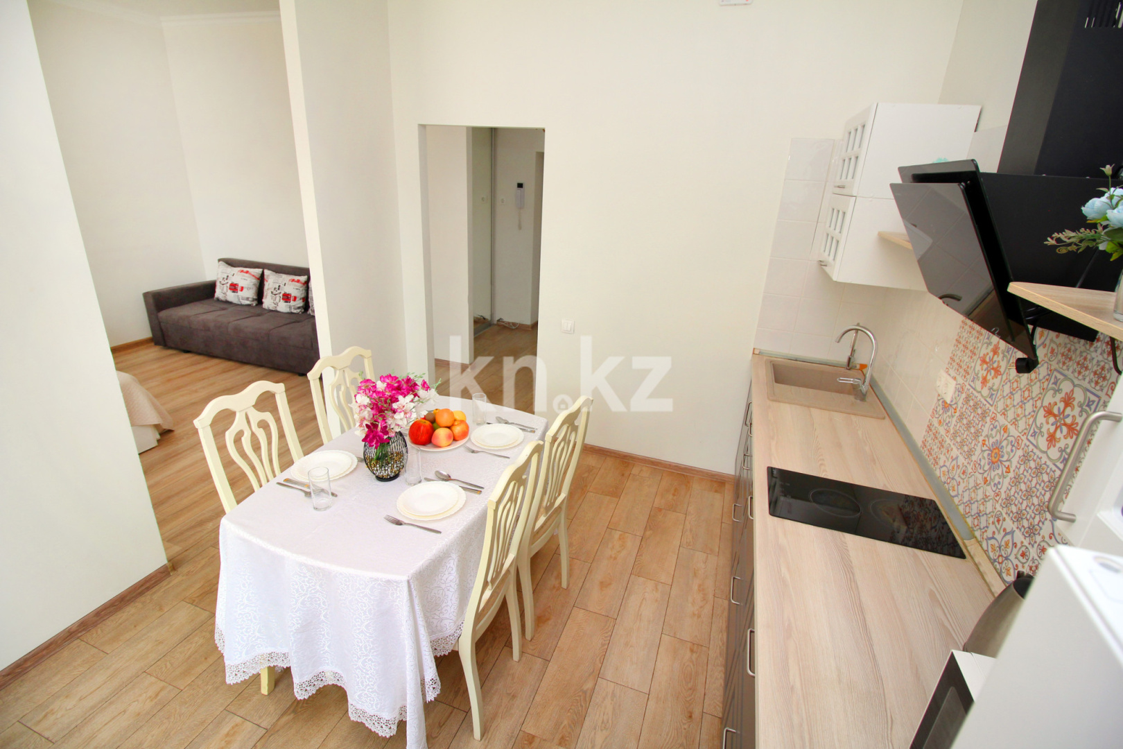 Аренда 1-комнатной квартиры посуточно, 40 м², пр. Абая, дом  109/6 - ул. Манаса в Алматы - фото 6