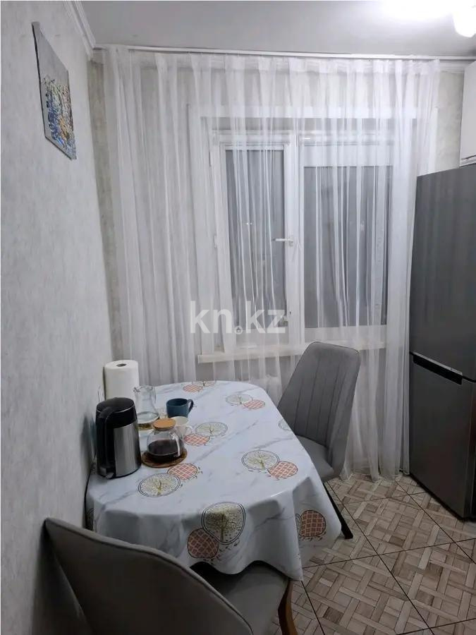 Продажа 2-комнатной квартиры, 44 м², 14-й мкр., дом  32 в Караганде - фото 3