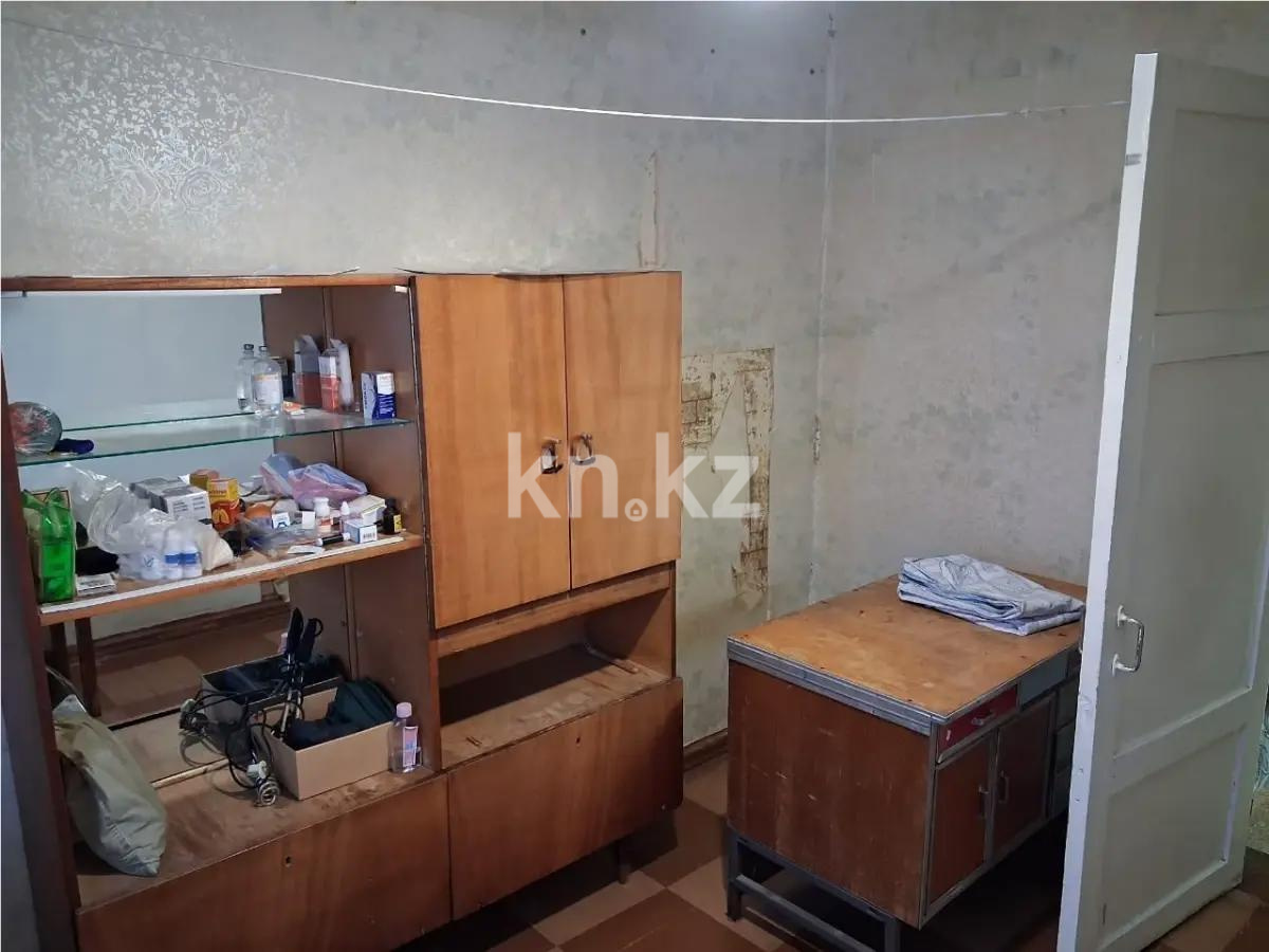 Продажа 4-комнатной квартиры, 61 м², мкр-н 17, дом  57 в Караганде - фото 2