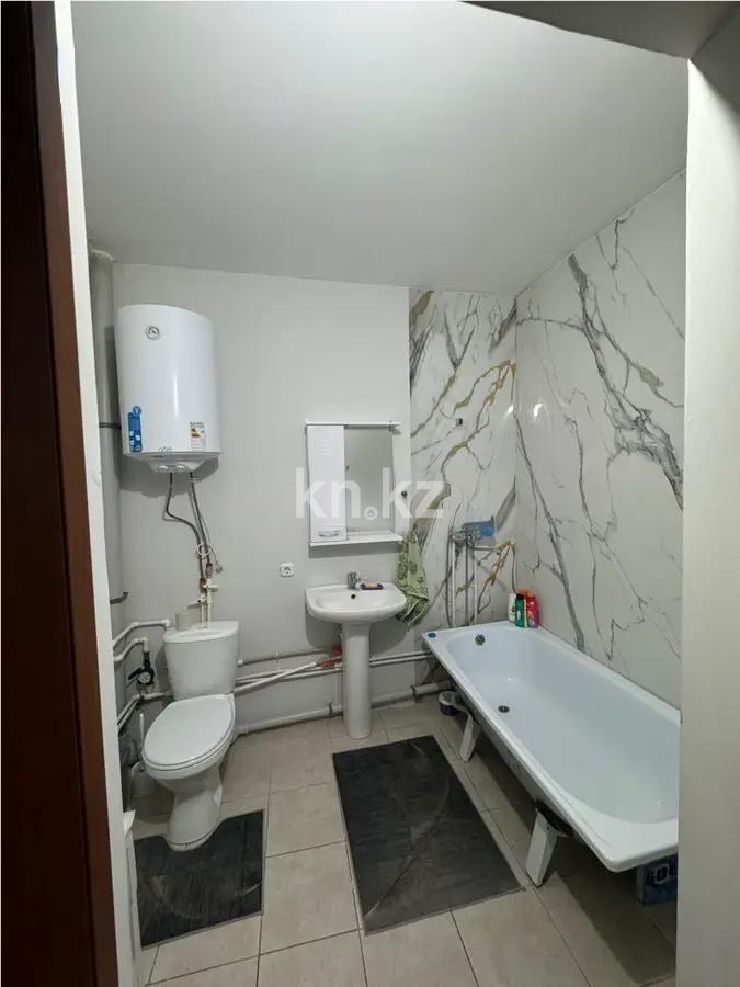 Продажа 1-комнатной квартиры, 47 м², ул. Момышулы, дом  24 в Караганде - фото 3