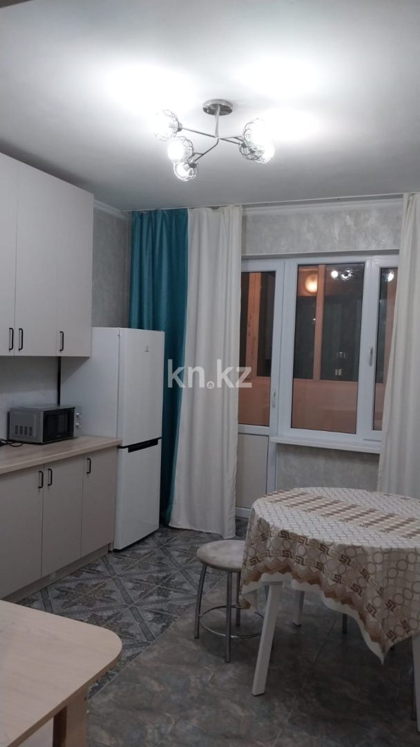 Аренда 1-комнатной квартиры, 40 м², пр. Богенбай батыра, дом  56 в Астане - фото 3