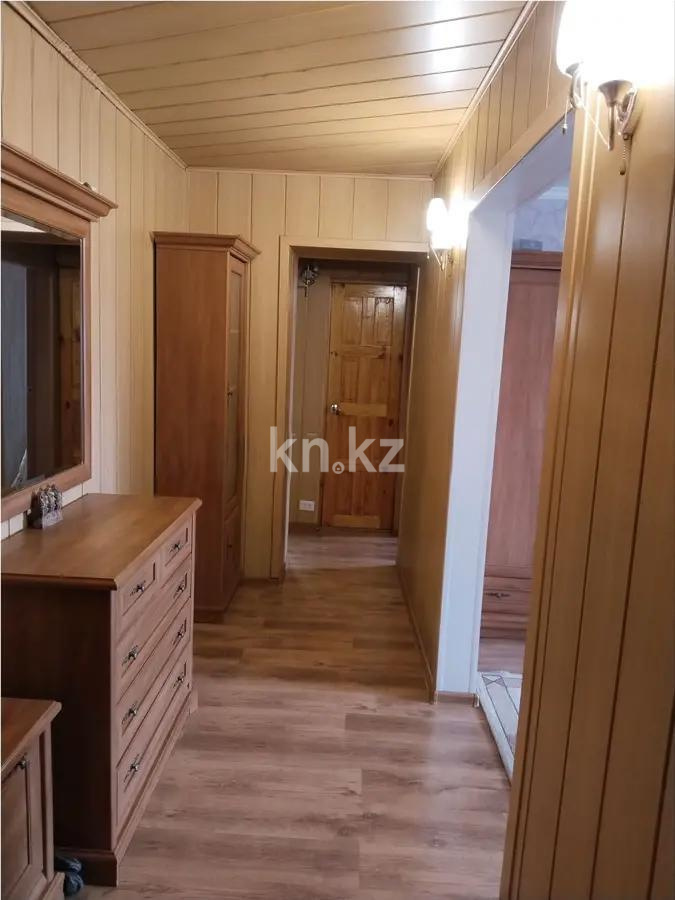 Продажа 3-комнатной квартиры, 62 м², ул. Ермекова, дом  52 в Караганде - фото 8