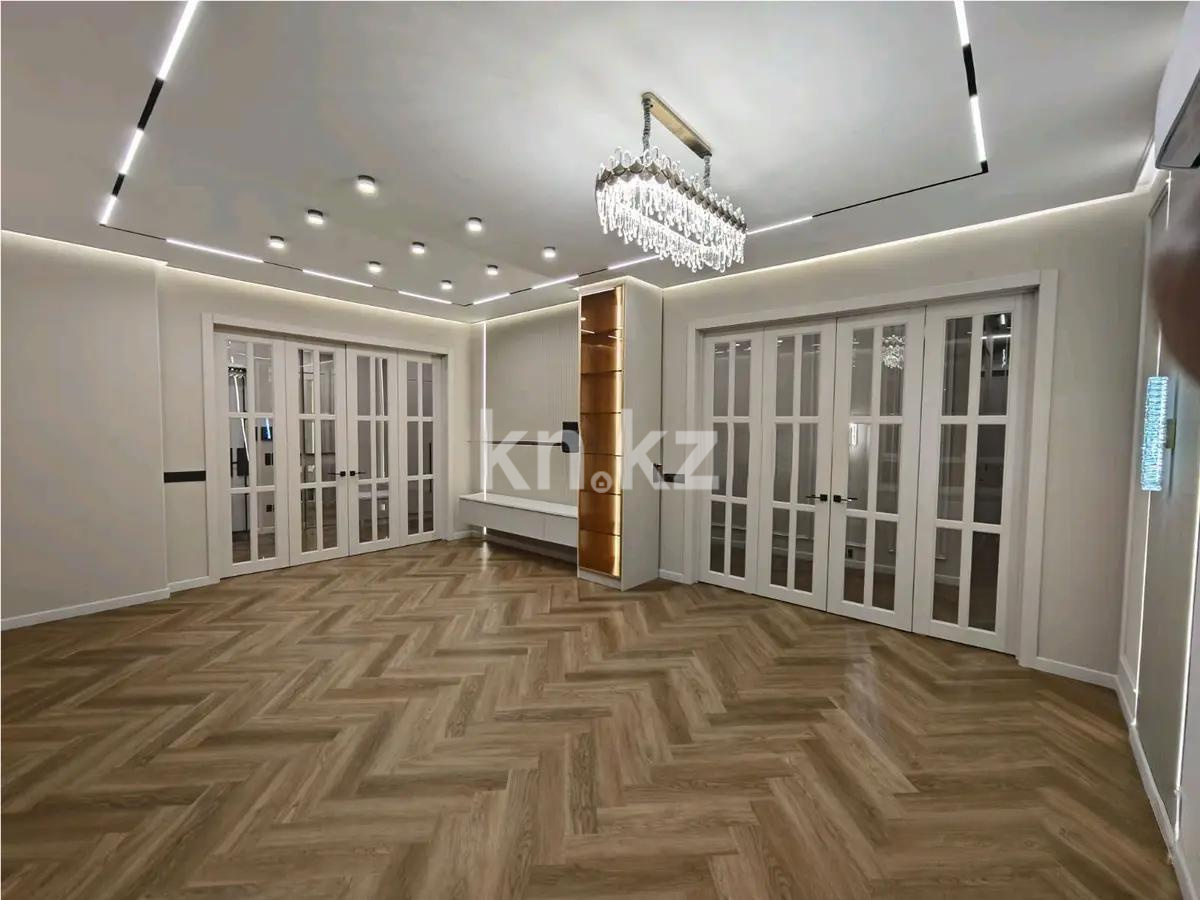 Продажа 4-комнатной квартиры, 134 м² в Астане