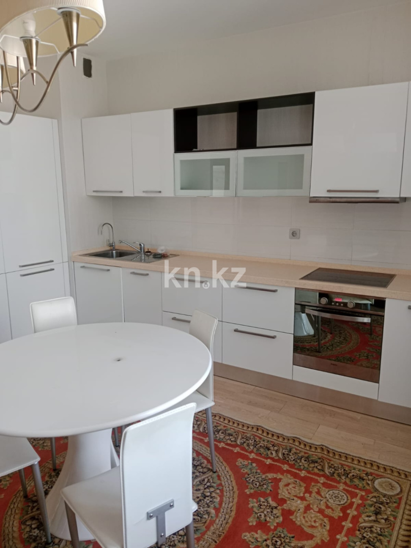 Аренда 3-комнатной квартиры, 110 м² в Астане