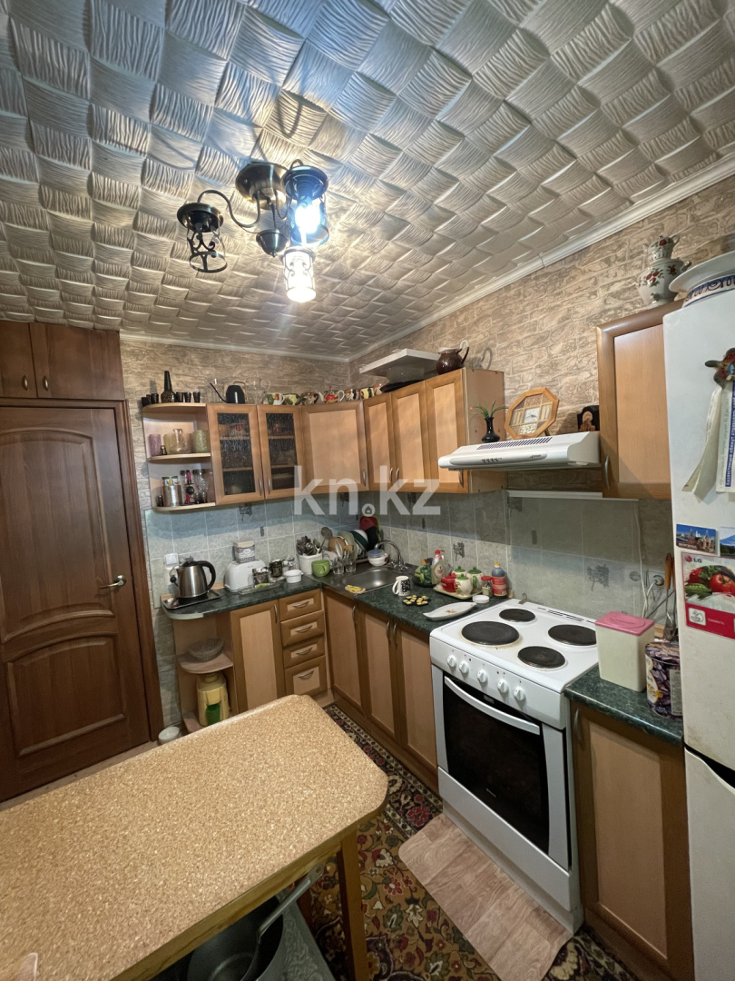 Продажа 3-комнатной квартиры, 63 м², ул. Бажова, дом  333/6 в Усть-Каменогорске - фото 3