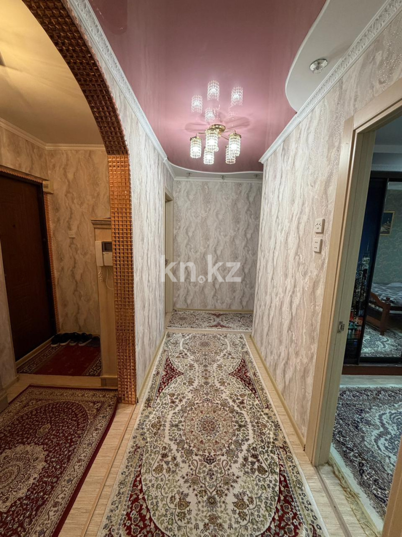 Продажа 4-комнатной квартиры, 80 м², пр. Строителей в Караганде - фото 5