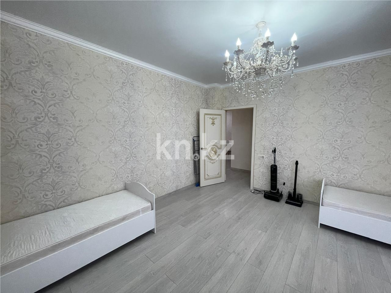 Продажа 3-комнатной квартиры, 107 м², пр. Республики в Караганде - фото 11