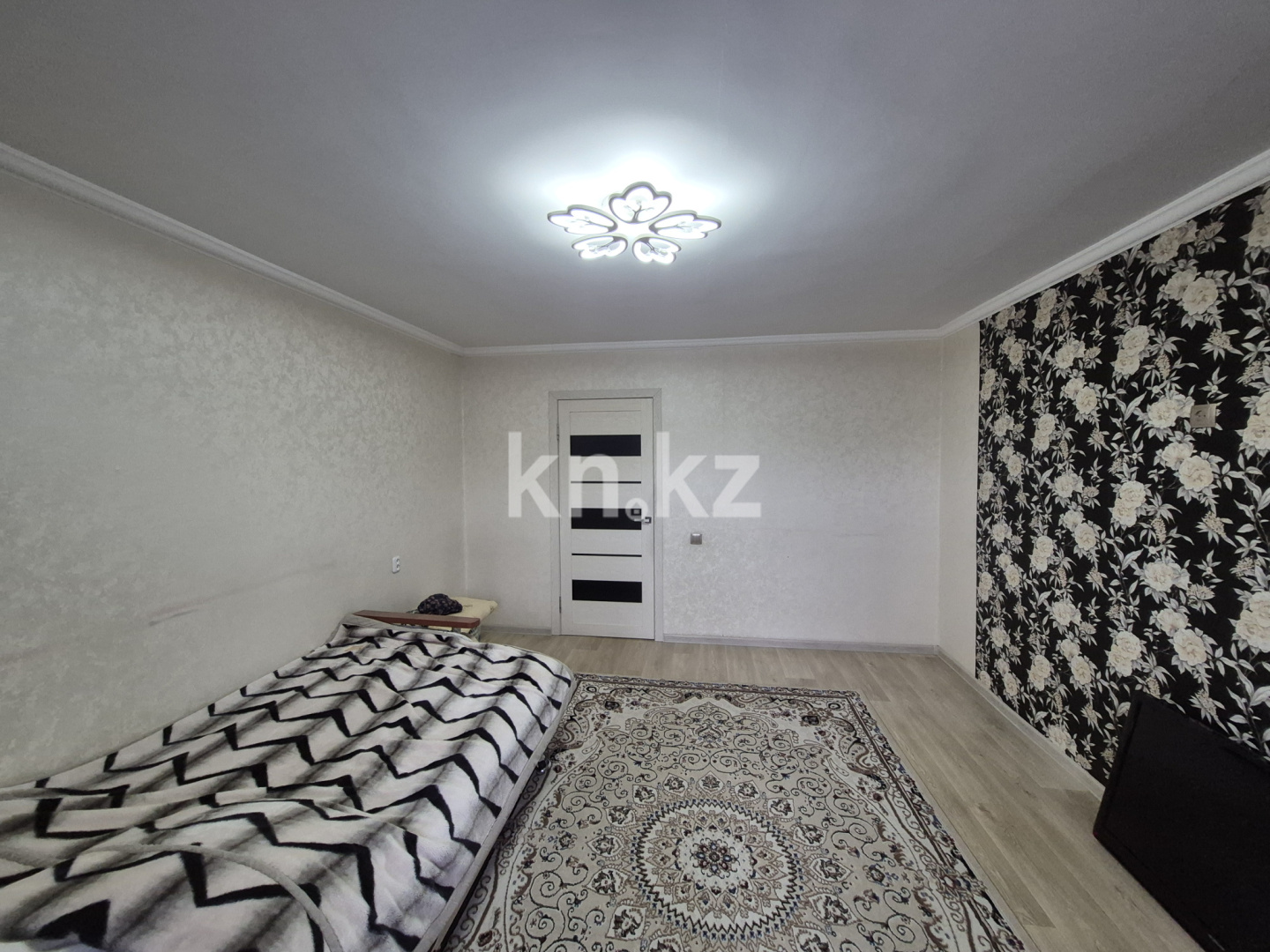 Продажа 3-комнатной квартиры, 65 м², ул. Сталелитейная в Караганде - фото 2