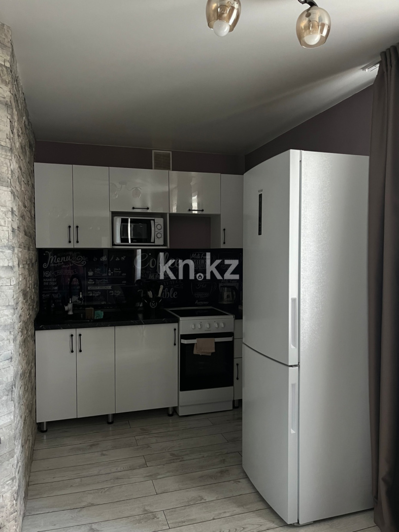 Аренда 1-комнатной квартиры посуточно, 38 м² в Усть-Каменогорске - фото 6
