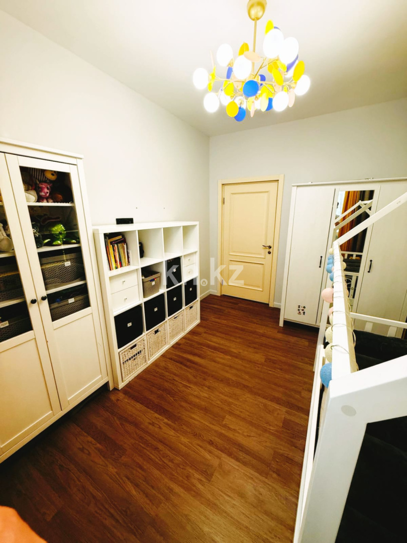 Продажа 4-комнатной квартиры, 129.4 м², ул. Кенесары хана в Алматы - фото 33