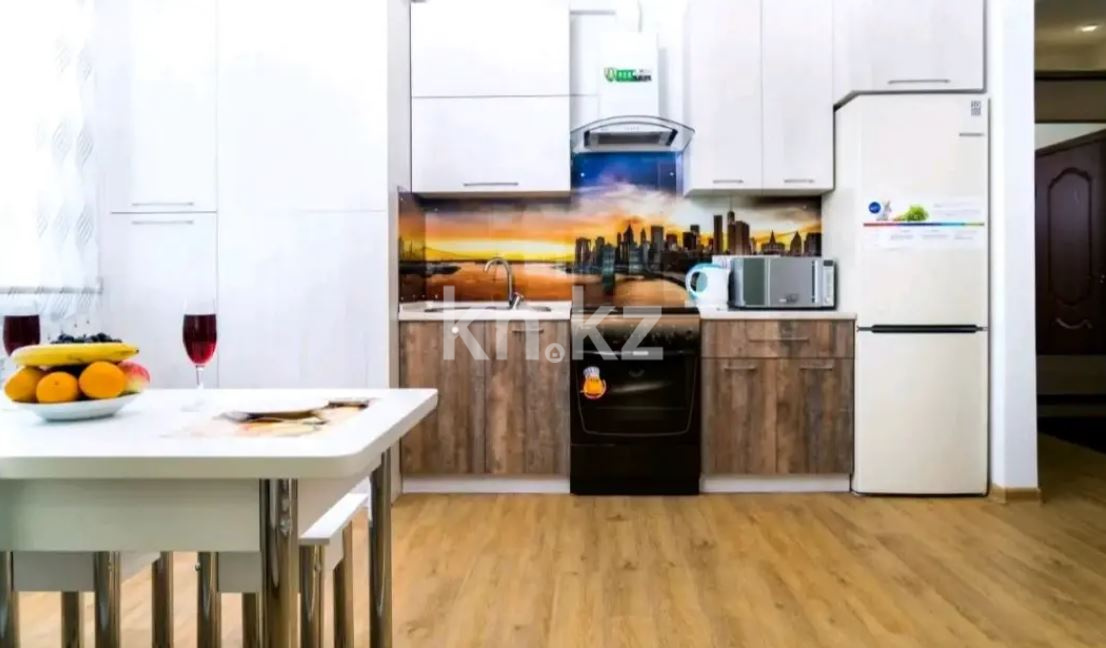 Аренда 1-комнатной квартиры посуточно, 56 м², 2-й микрорайон, 40Г, дом  40г в Алматы