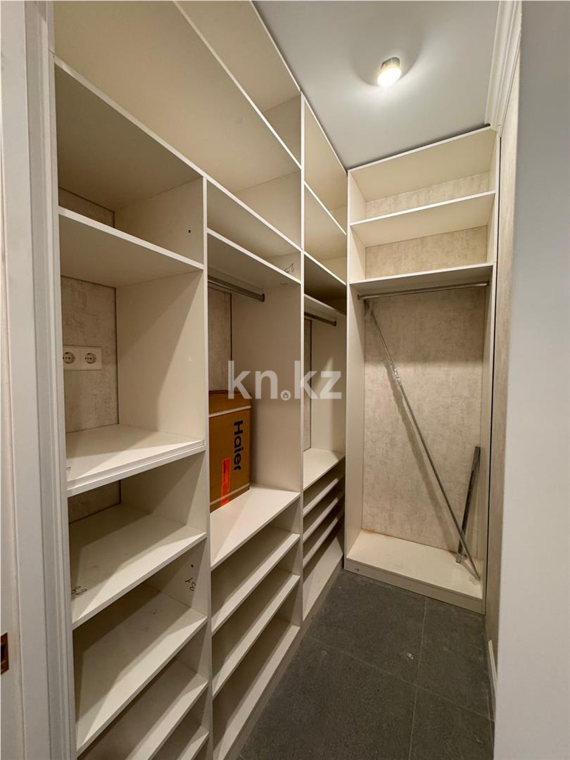 Продажа 3-комнатной квартиры, 72 м², ул. Букетова, дом  3/5 в Караганде - фото 12