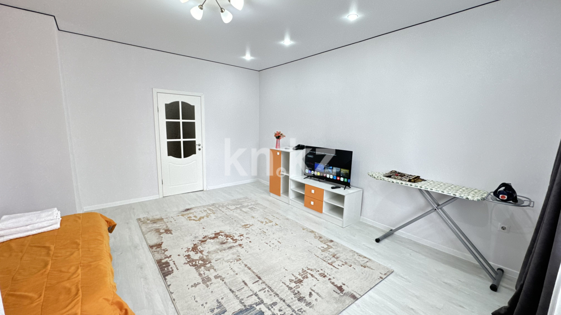 Аренда 1-комнатной квартиры посуточно, 52 м², ул. Сарайшык, дом  34 - ул. Акмешит в Астане - фото 3