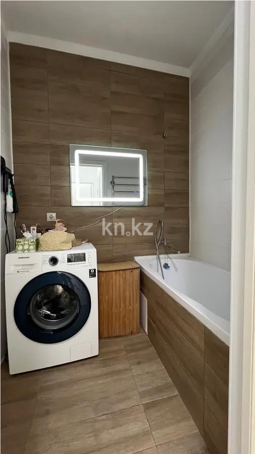 Продажа 1-комнатной квартиры, 41.7 м², мкр-н Аксай-4, дом  8 в Алматы - фото 3