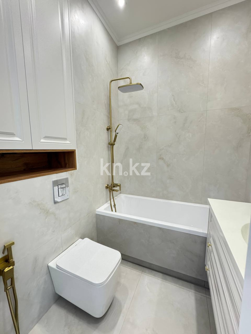 Продажа 4-комнатной квартиры, 96 м² в Астане - фото 15