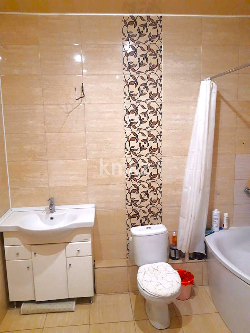 Продажа 5-комнатной квартиры, 152 м², ул. Баянауыл, дом  1 - Центр города, Золотой квадрат, район Школы-гимназии №31 в Астане - фото 4