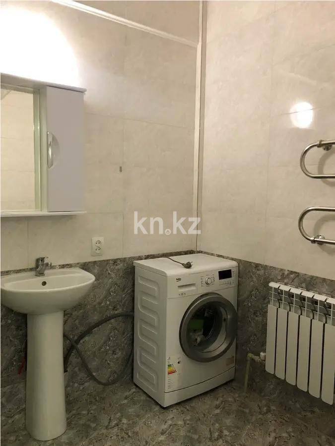 Продажа 2-комнатной квартиры, 70.5 м² в Алматы - фото 4