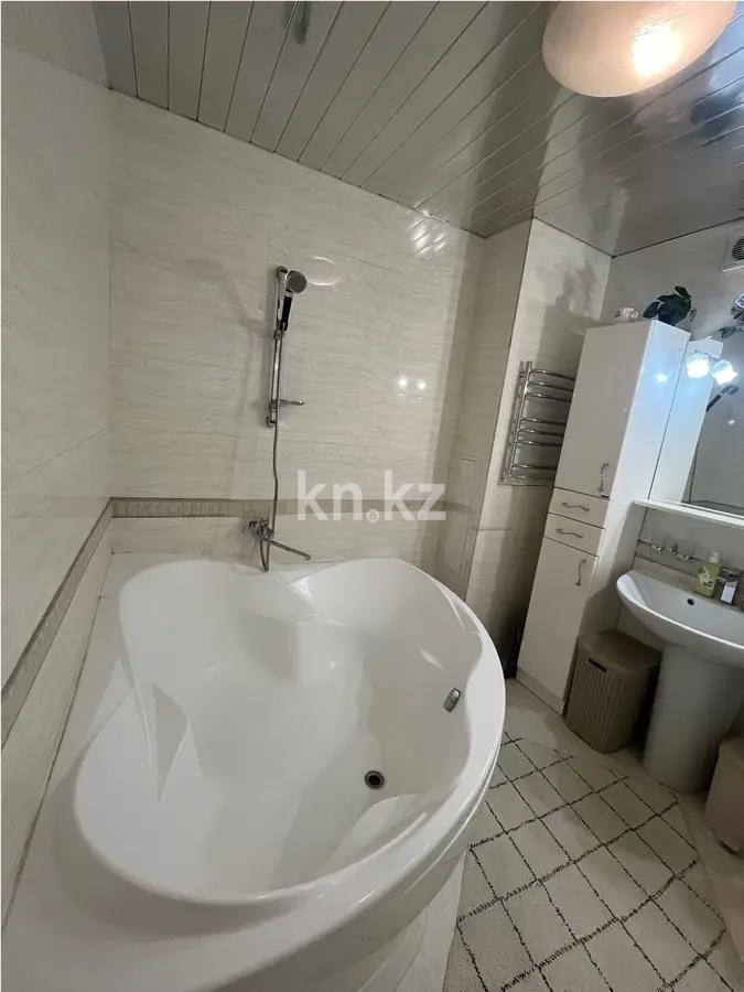 Продажа 3-комнатной квартиры, 103 м², пр. Момышулы, дом  16 в Астане - фото 5