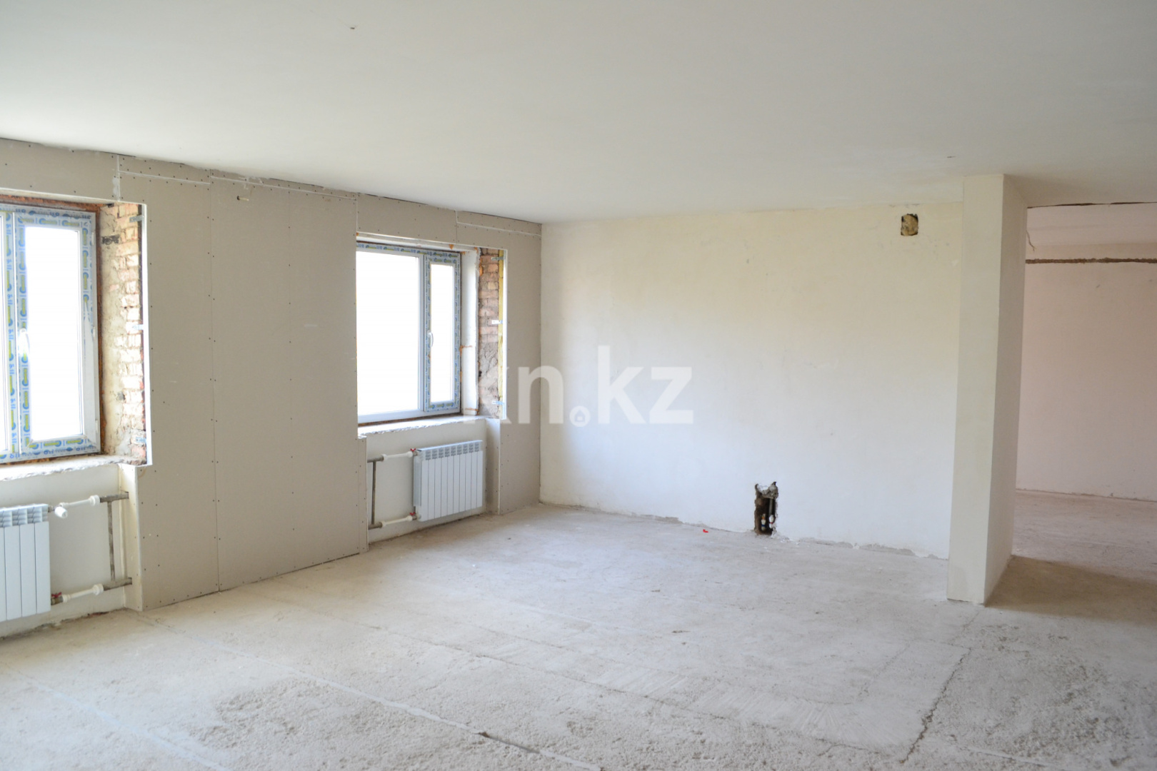 Продажа 3-комнатной квартиры, 96 м² в Караганде - фото 3