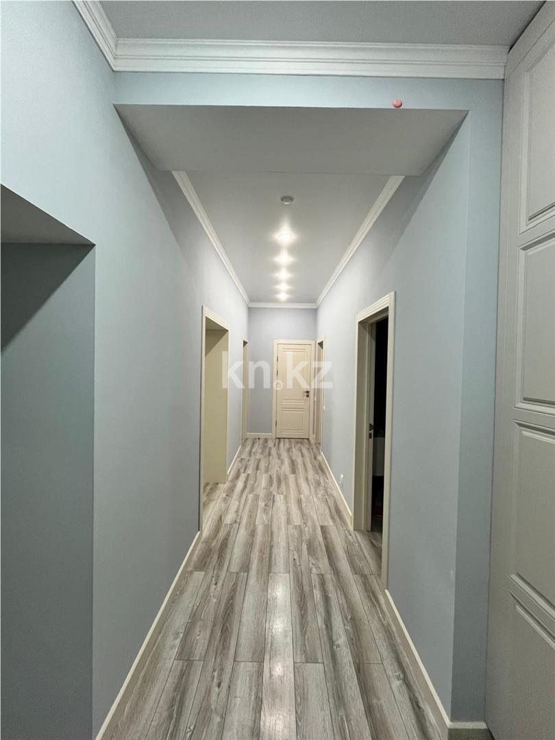 Продажа 4-комнатной квартиры, 128 м², ул. Мухамедханова в Астане - фото 13