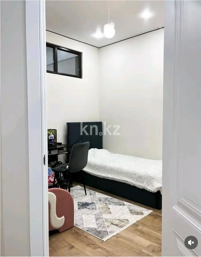 Продажа 4-комнатной квартиры, 56 м², пр. Райымбека, дом  348/1 в Алматы - фото 2