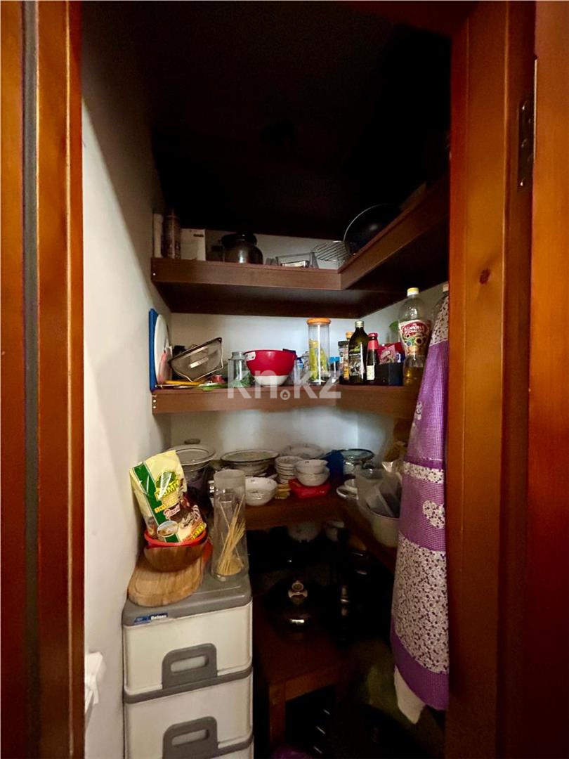 Продажа 4-комнатной квартиры, 181.8 м², ул. Кенесары в Астане - фото 13