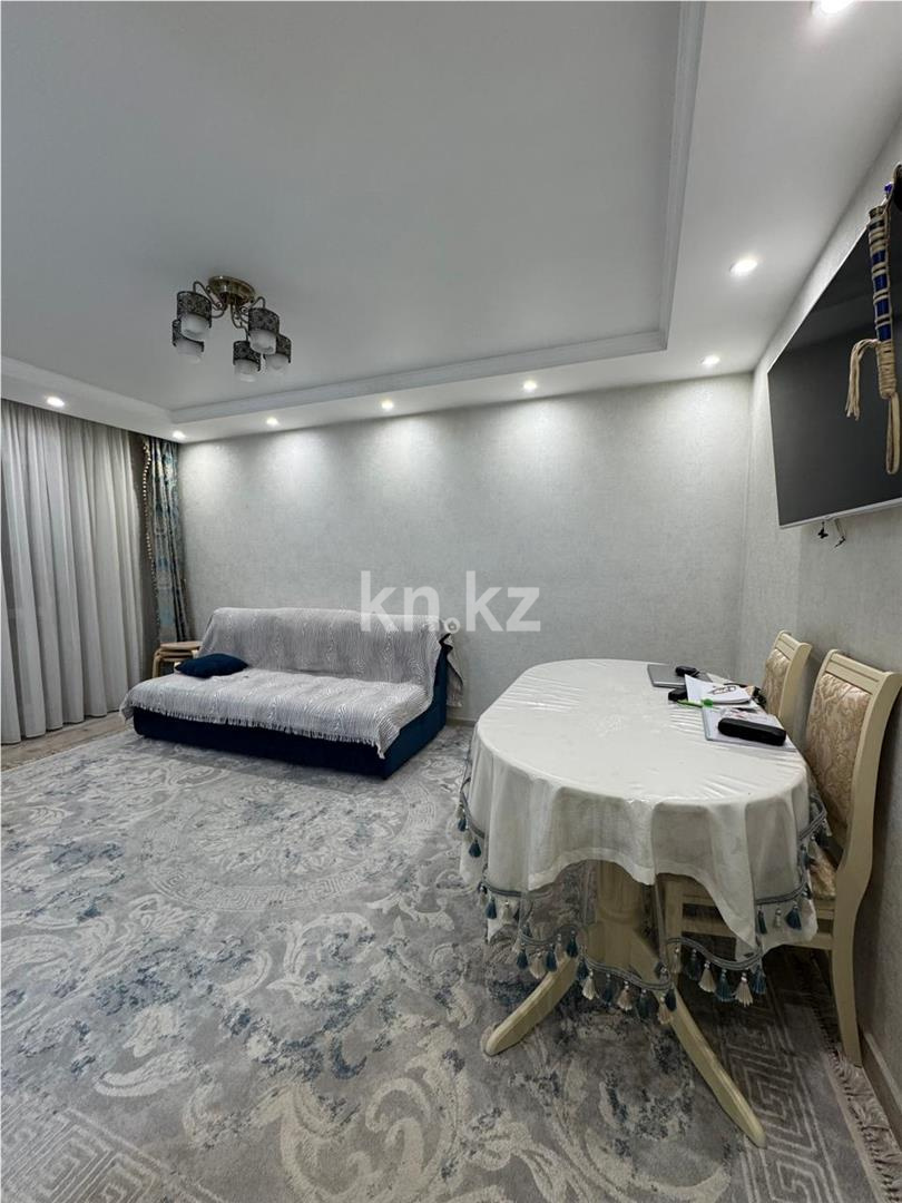 Продажа 3-комнатной квартиры, 61 м², ул. Аманжолова в Караганде - фото 8