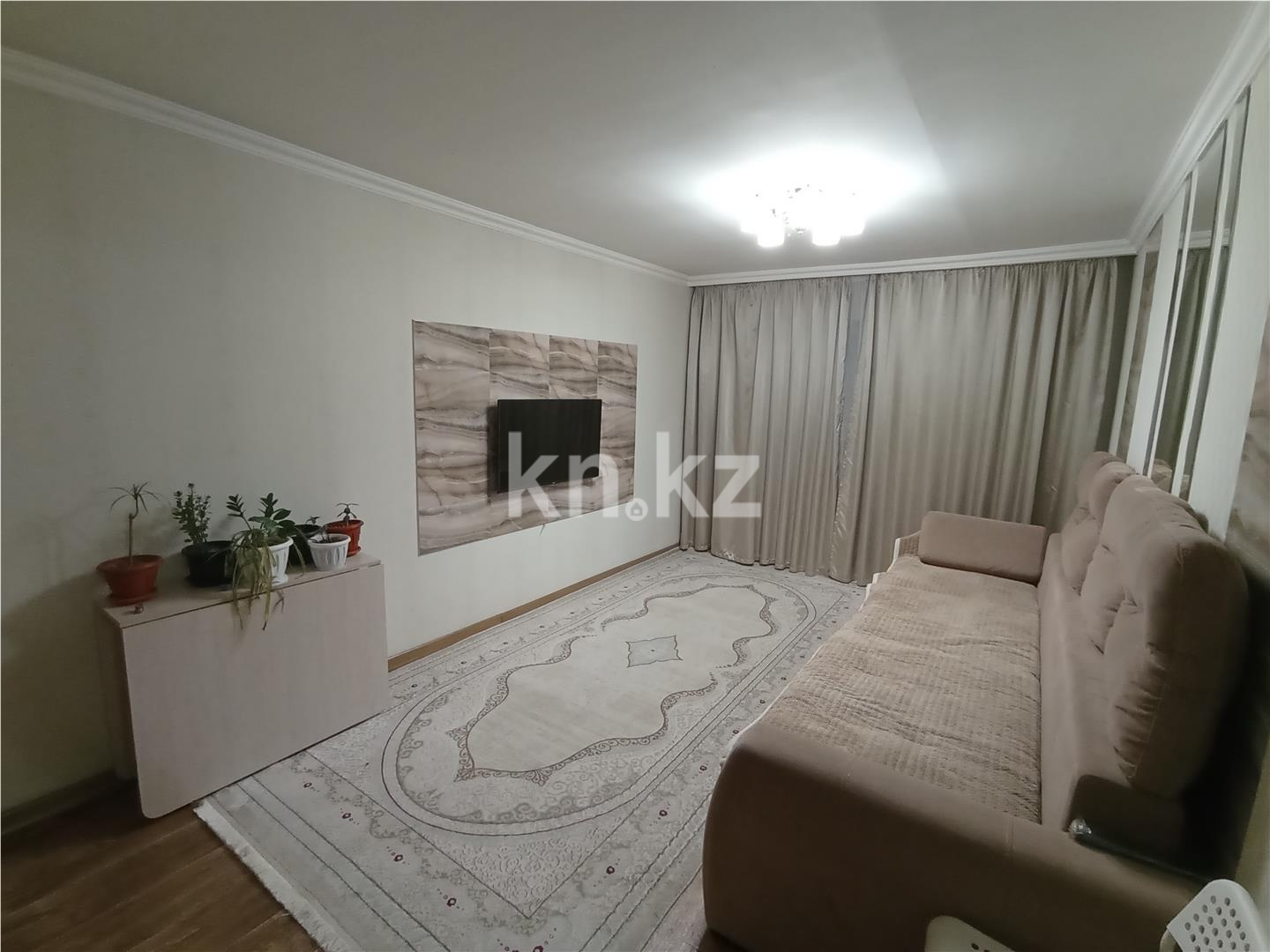 Продажа 4-комнатной квартиры, 72 м² в Караганде