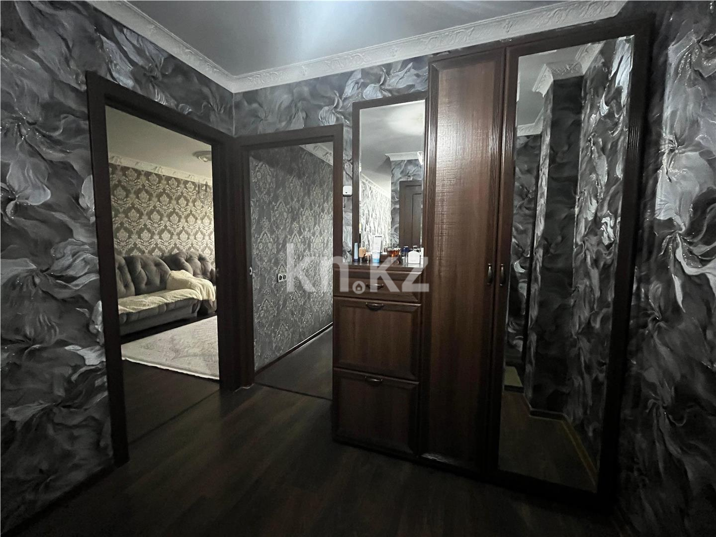 Продажа 3-комнатной квартиры, 62 м², мкр-н Восток-1 в Караганде - фото 13