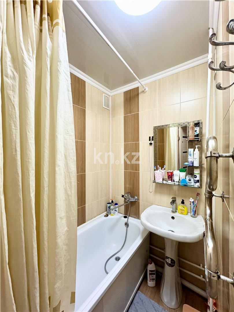 Продажа 2-комнатной квартиры, 43 м², ул. Университетская, дом  15 в Караганде - фото 6