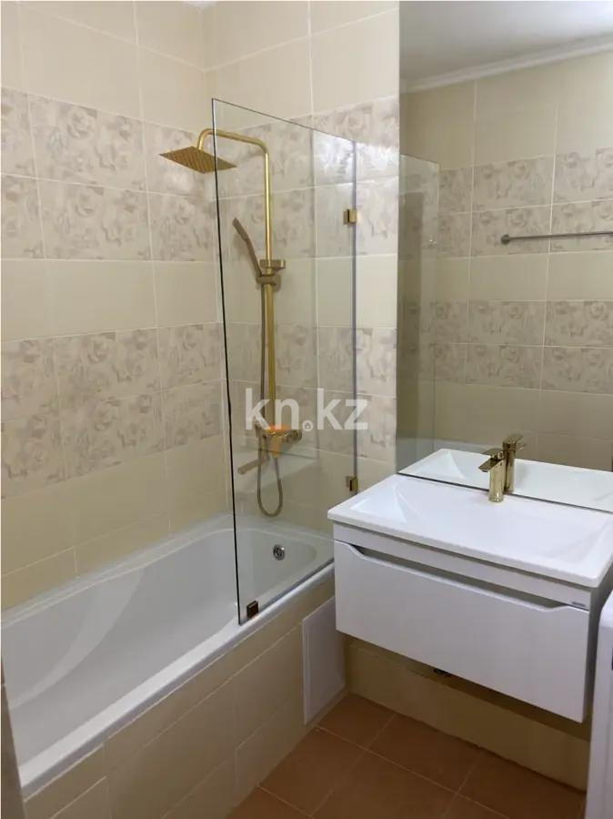 Продажа 2-комнатной квартиры, 80 м², ул. Шевченко, дом  8 в Астане - фото 4