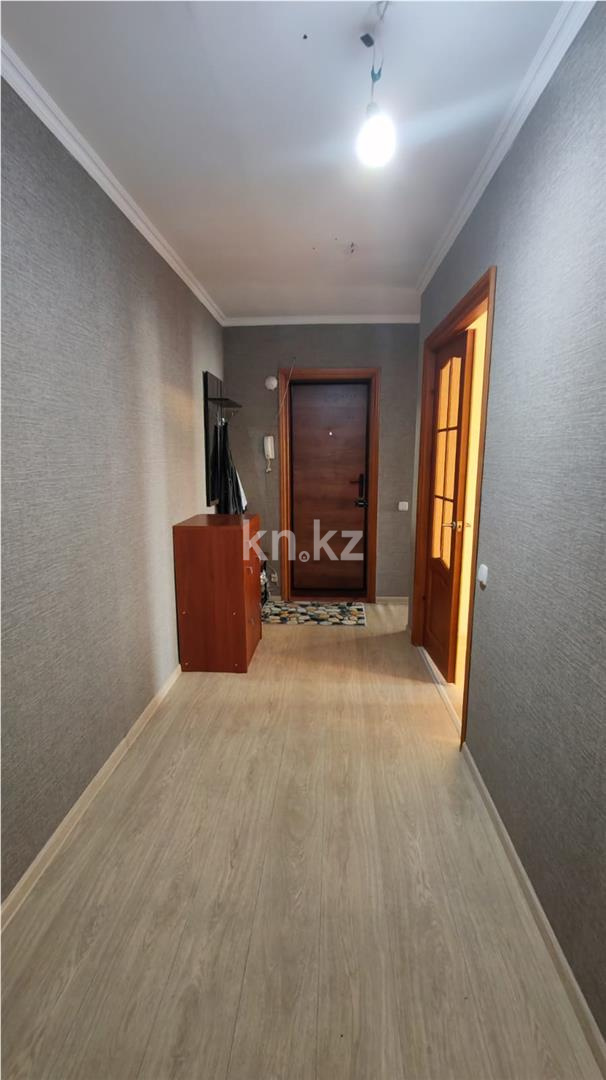 Продажа 3-комнатной квартиры, 64 м², ул. Муканова в Караганде - фото 12