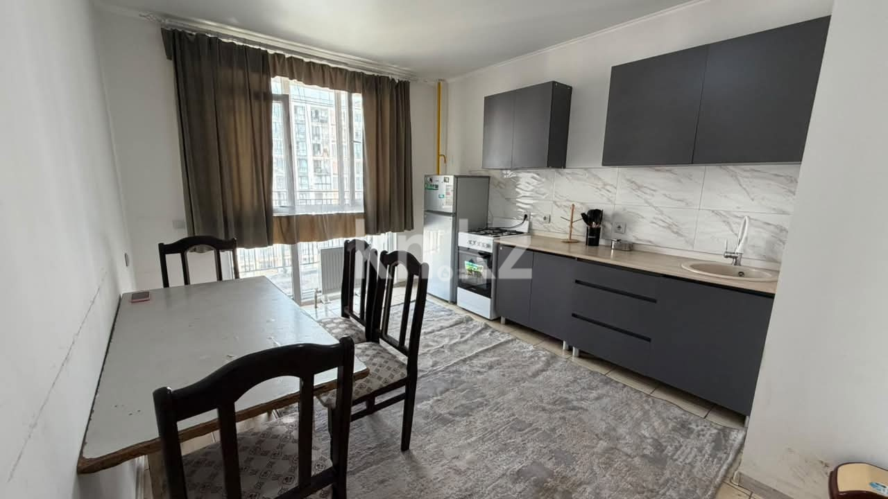 Аренда 3-комнатной квартиры, 100 м² в Алматы