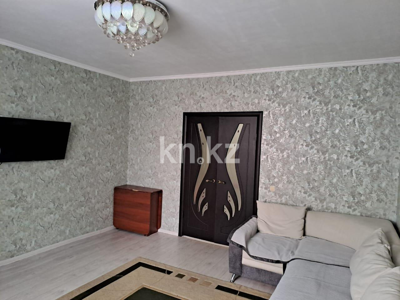 Продажа 2-комнатной квартиры, 60 м², пр. Шахтеров, дом  70 в Караганде - фото 6