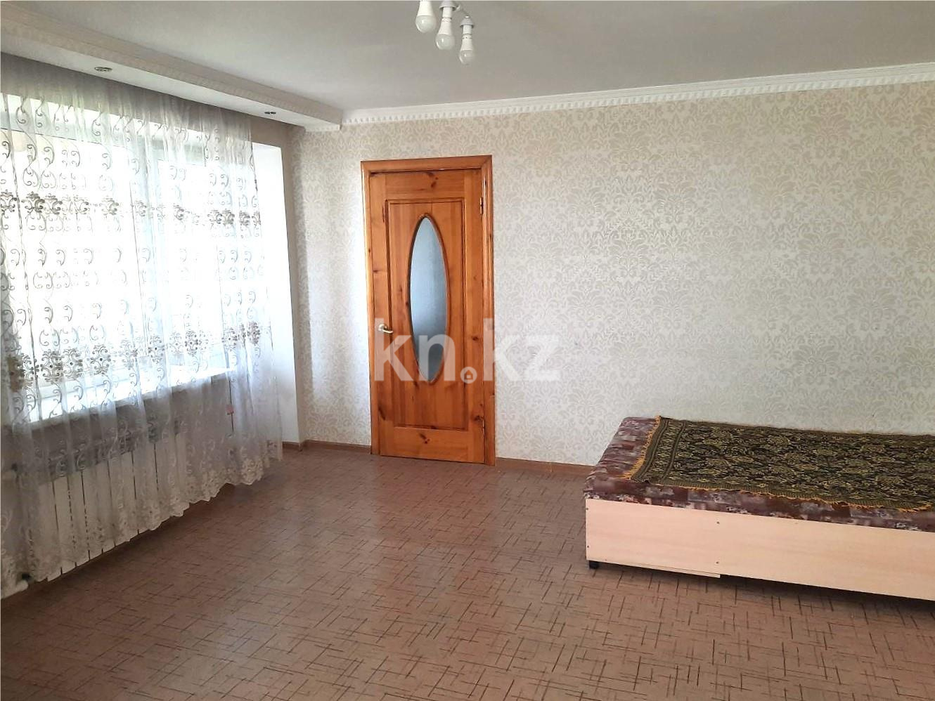 Продажа 3-комнатной квартиры, 76 м², ул. Муканова в Караганде