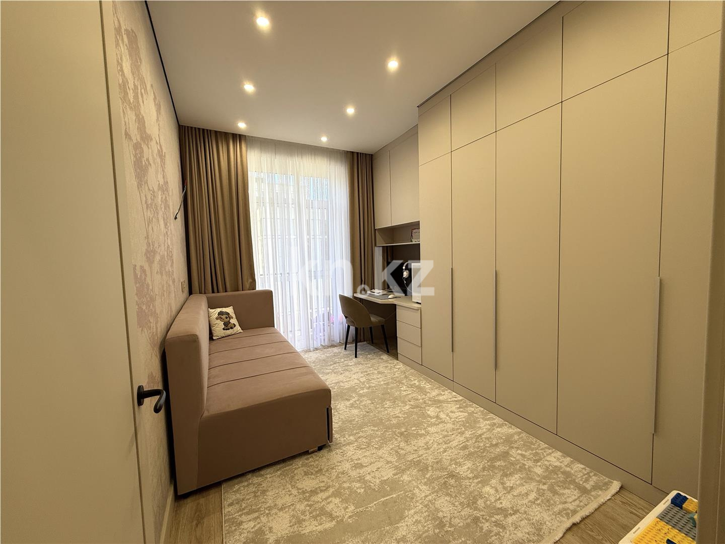 Продажа 3-комнатной квартиры, 88 м², ул. Букетова, дом  3/4 в Караганде - фото 15