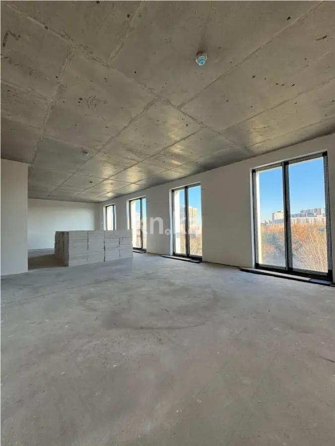 Продажа 5-комнатной квартиры, 204.04 м², пер. Тасшокы, дом  4 в Астане