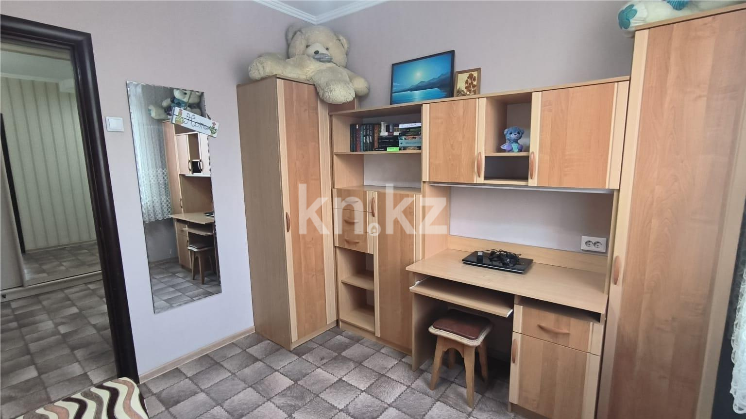 Продажа 4-комнатной квартиры, 76 м², мкр-н Гульдер-1 в Караганде - фото 10